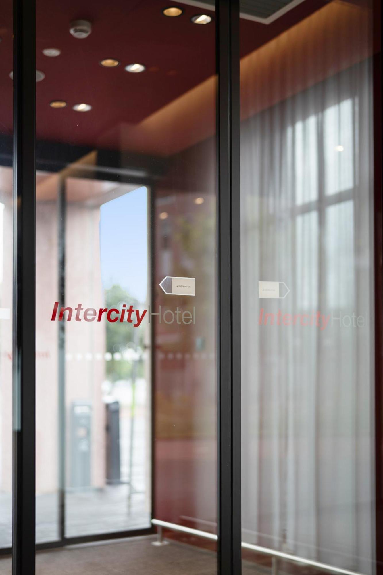 Intercityhotel Breda Exterior foto